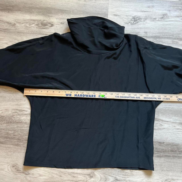 Vintage 80s black silk designer blouse - Picture 5 of 7